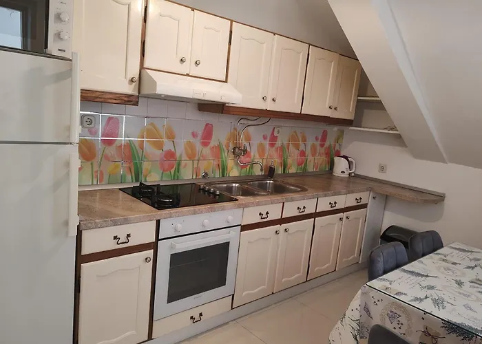 Eva דירה מאקרסקה