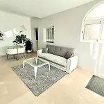 Апартаменти Eva *