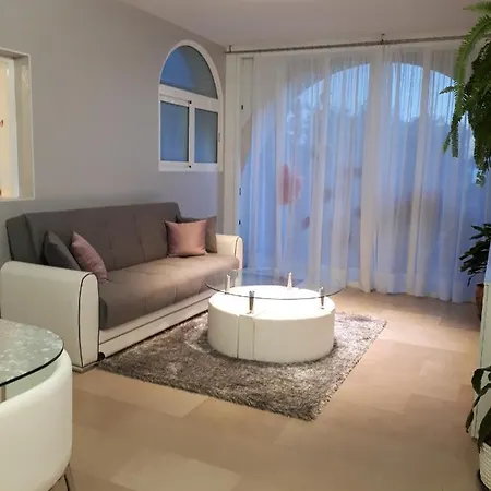Eva Apartament *